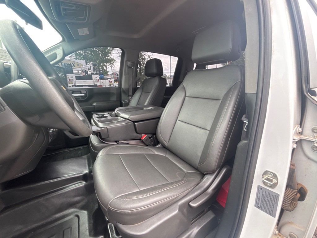 2023 Chevrolet C/K 3500 Image 17