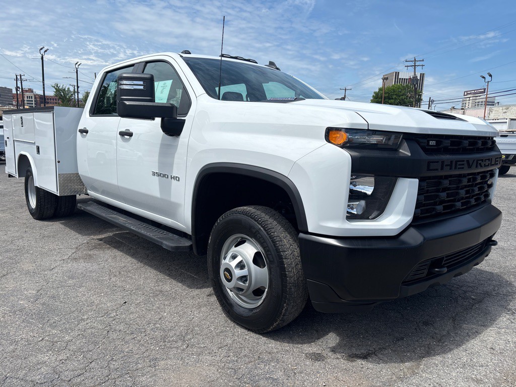 2023 Chevrolet C/K 3500 Image 7
