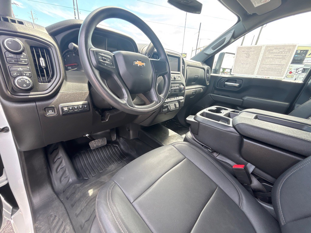 2023 Chevrolet C/K 3500 Image 10