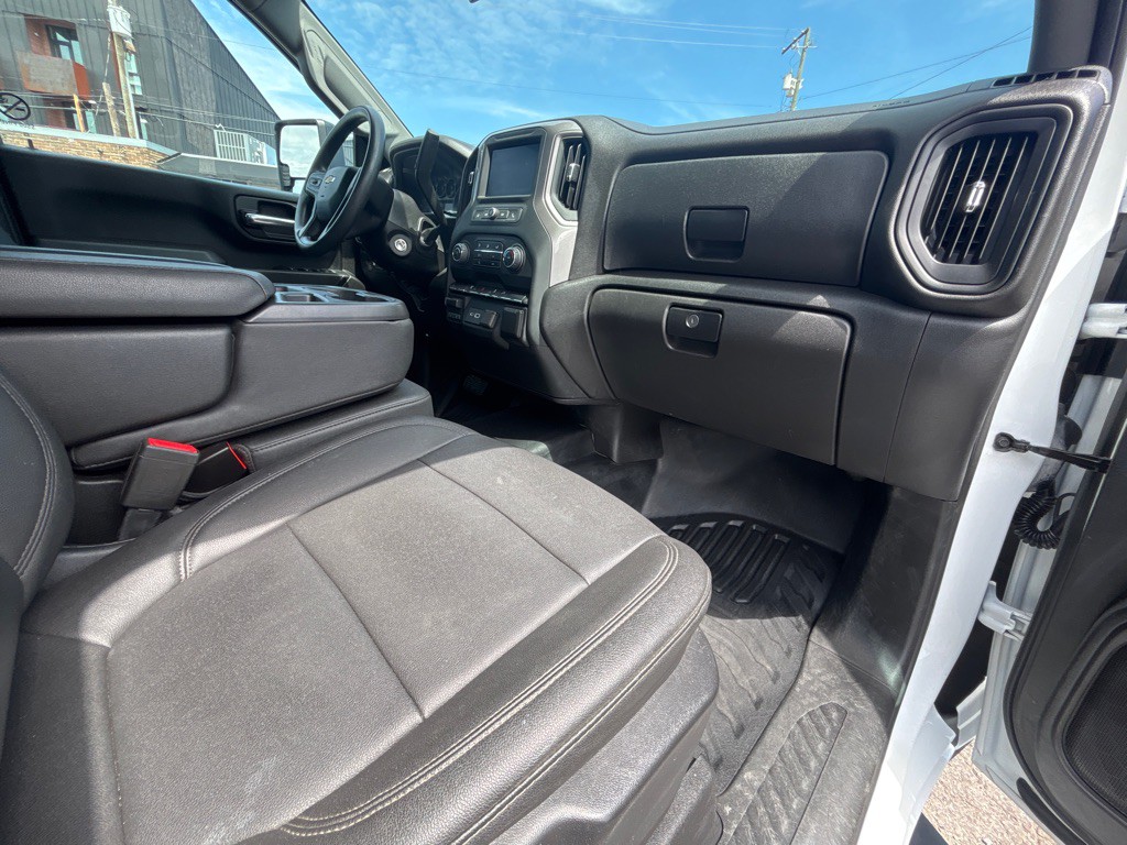 2023 Chevrolet C/K 3500 Image 19