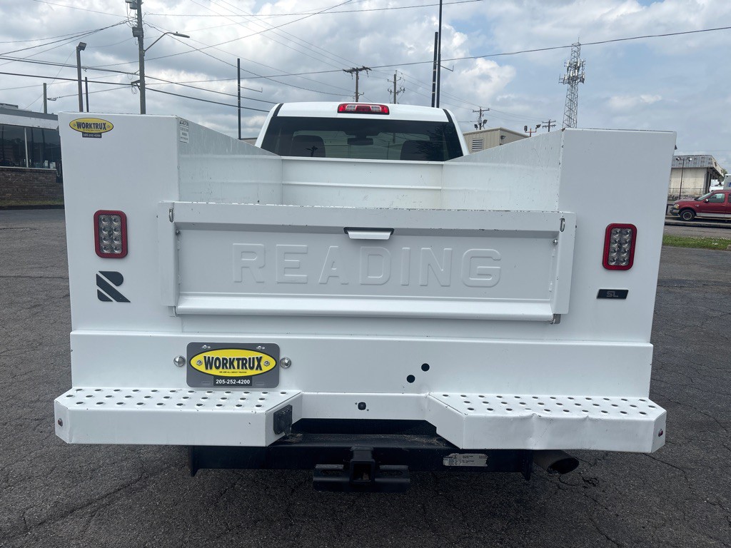 2022 Chevrolet C/K 3500 Image 4