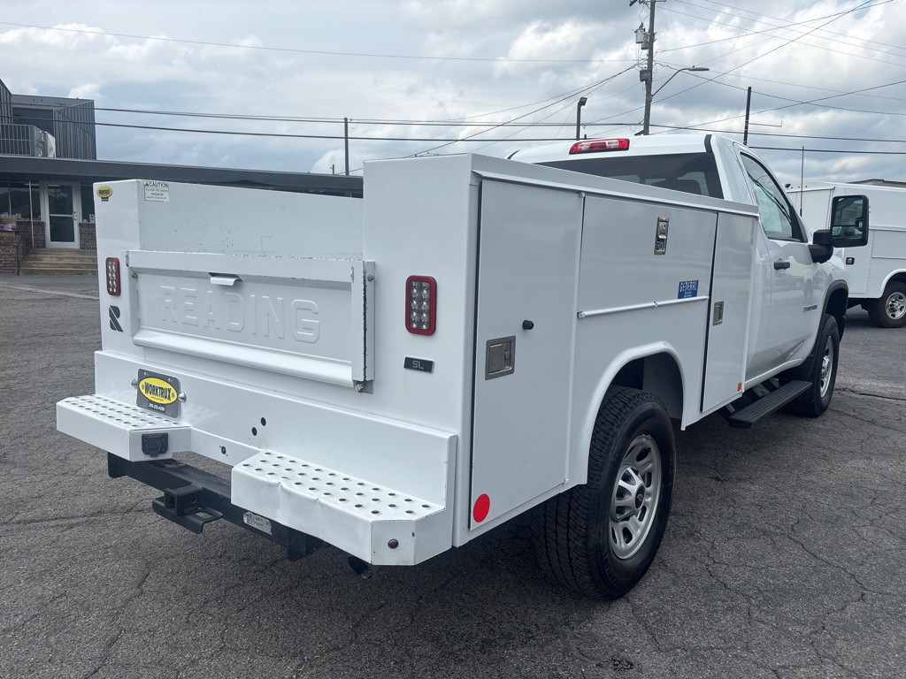 2022 Chevrolet C/K 3500 Image 5