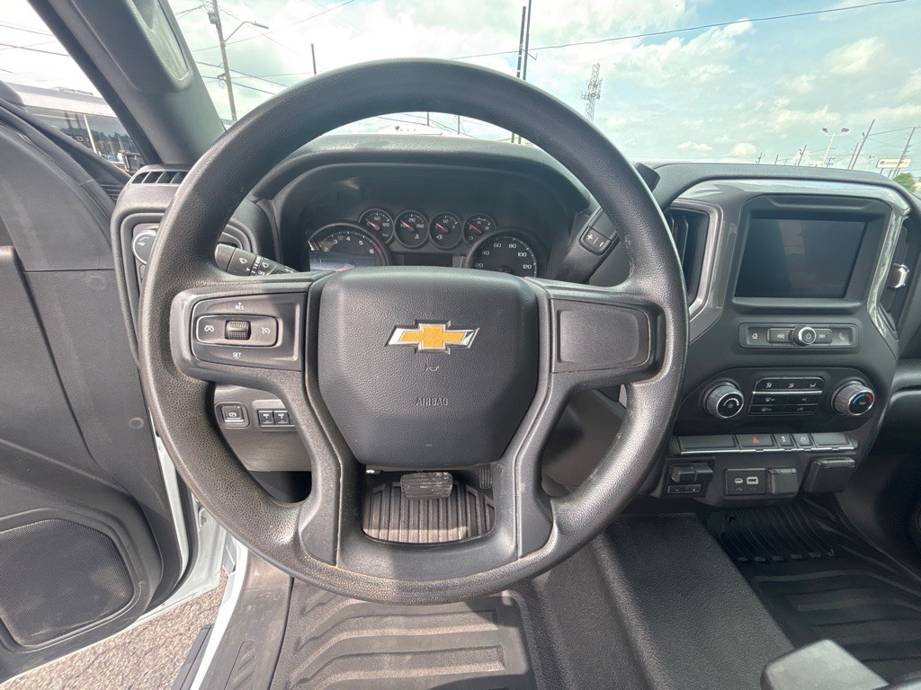 2022 Chevrolet C/K 3500 Image 11