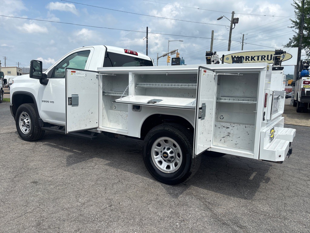 2022 Chevrolet C/K 3500 Image 20