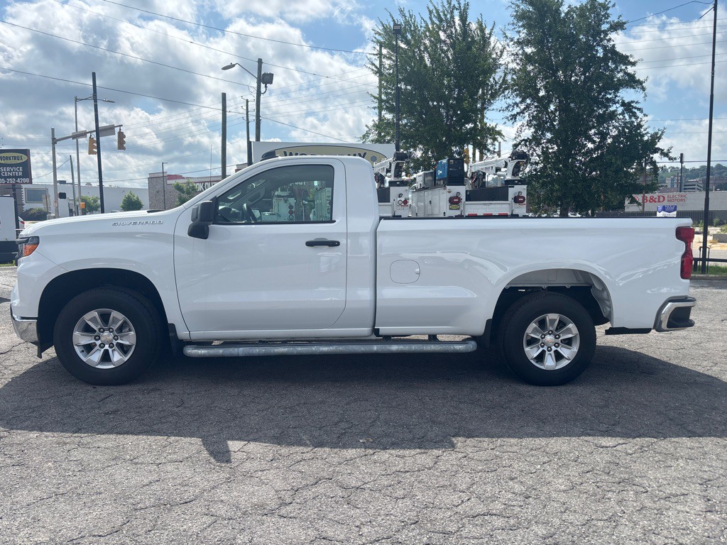 2024 Chevrolet Silverado 1500 Image 2