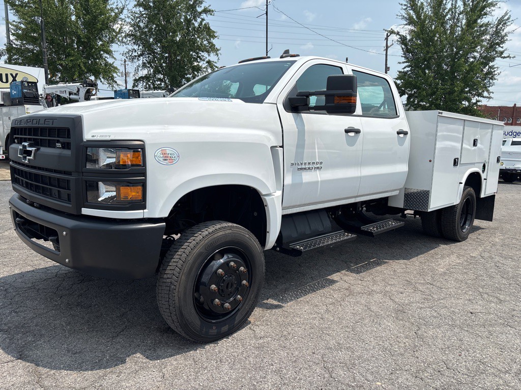 2022 Chevrolet 5500 Image 1