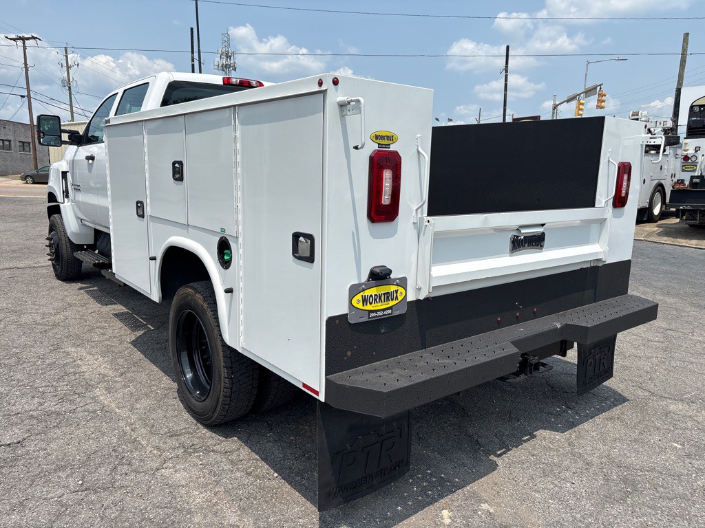 2022 Chevrolet 5500 Image 3