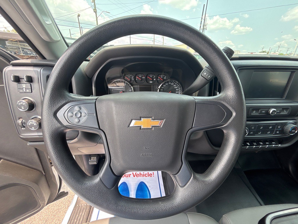 2022 Chevrolet 5500 Image 12