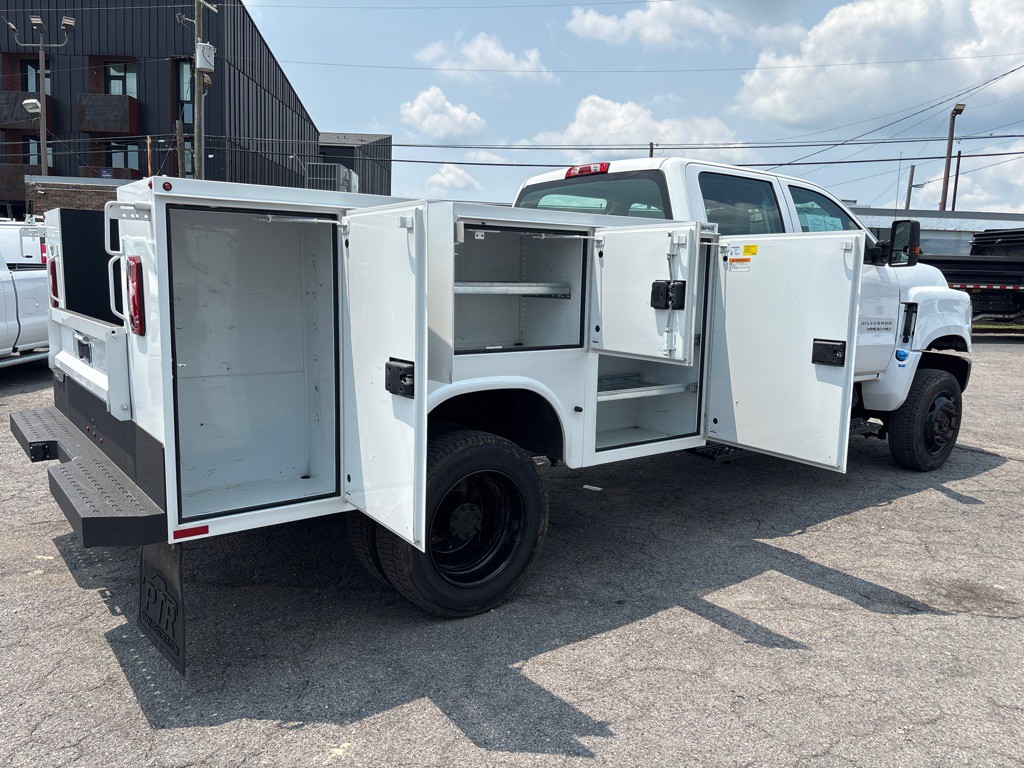 2022 Chevrolet 5500 Image 22