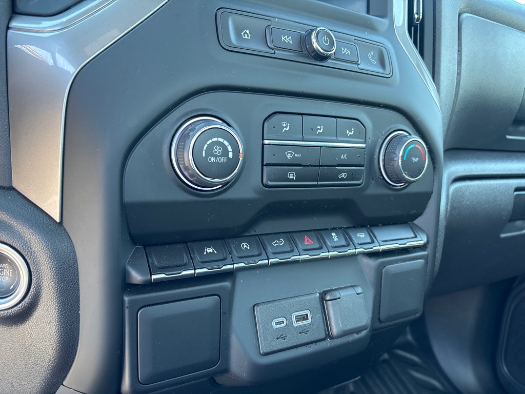 2024 Chevrolet Silverado 1500 Image 14