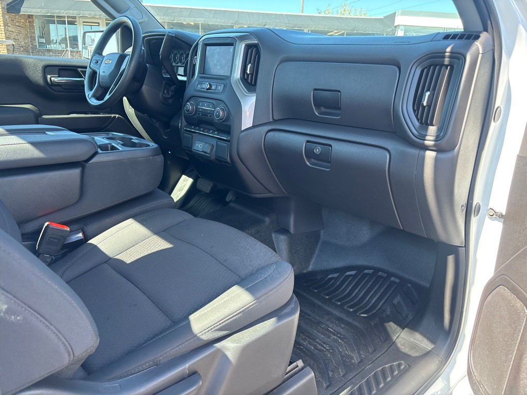 2024 Chevrolet Silverado 1500 Image 17