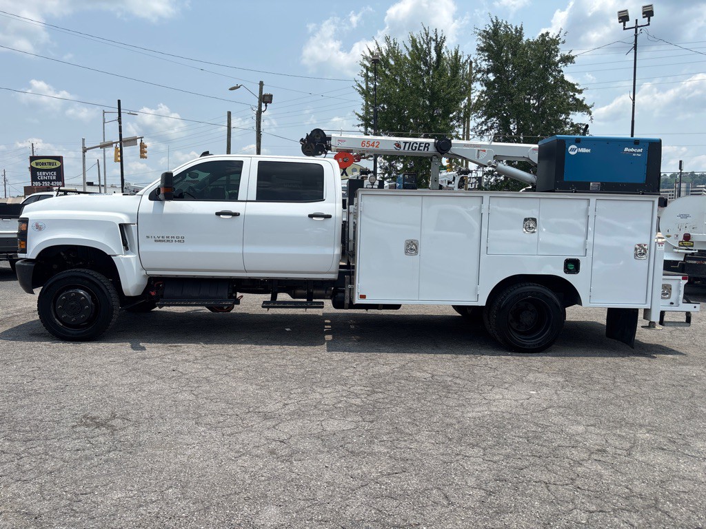 2022 Chevrolet 6500 Image 9