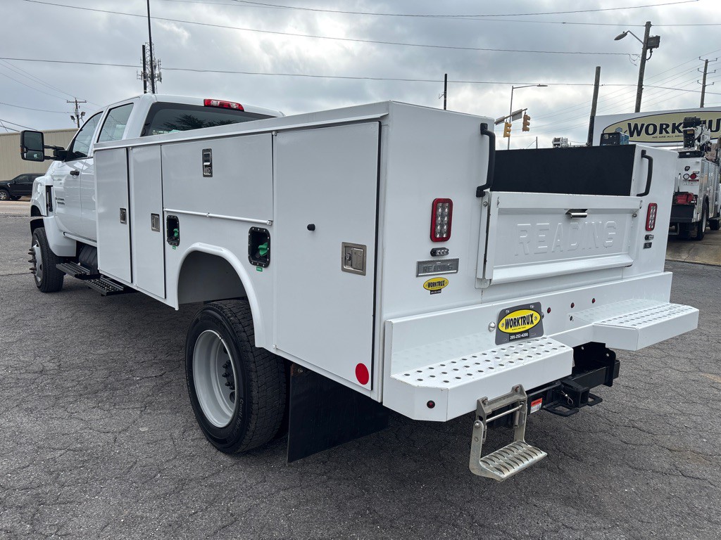 2022 Chevrolet 5500 Image 3