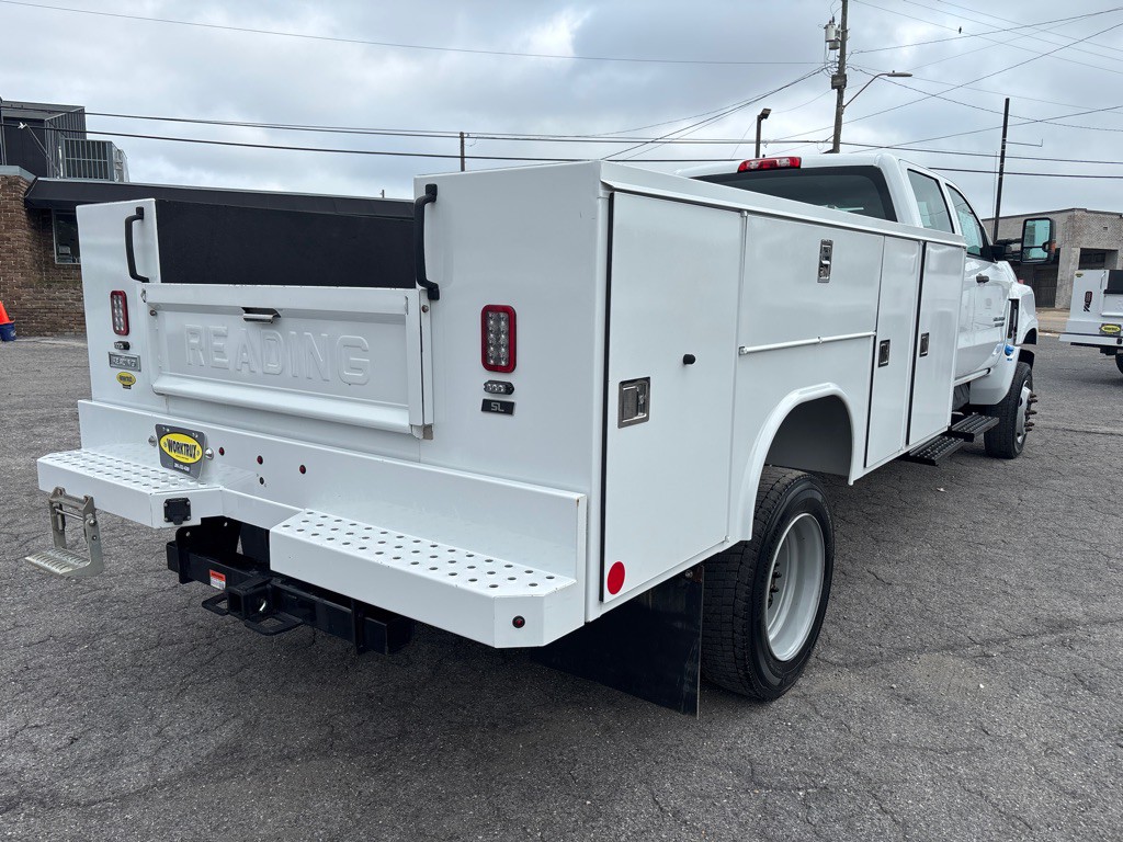 2022 Chevrolet 5500 Image 5