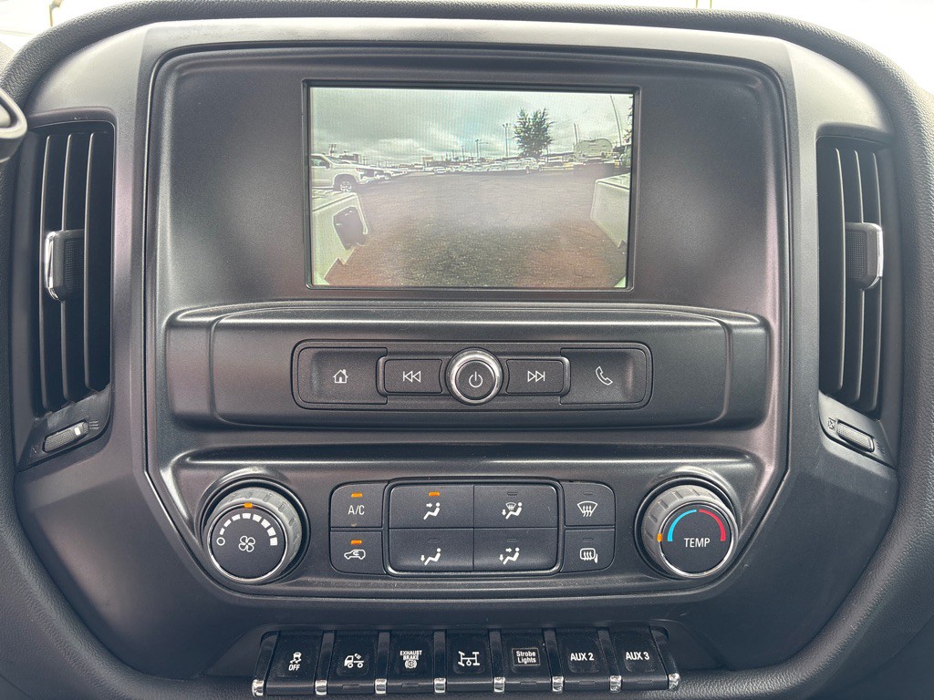 2022 Chevrolet 5500 Image 18