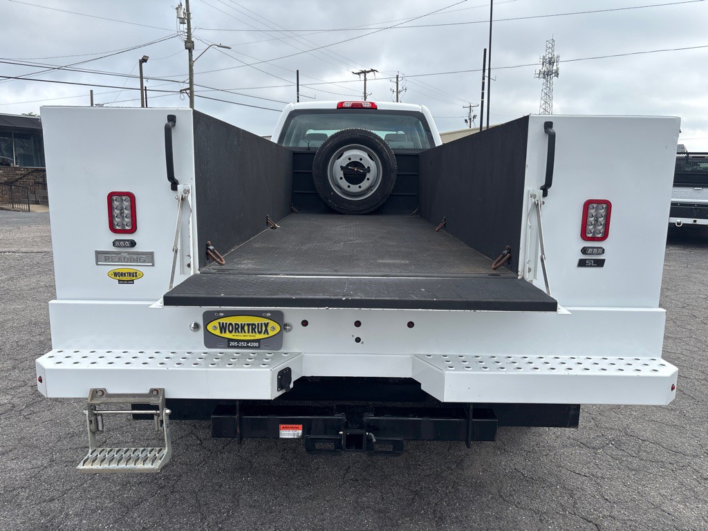 2022 Chevrolet 5500 Image 25
