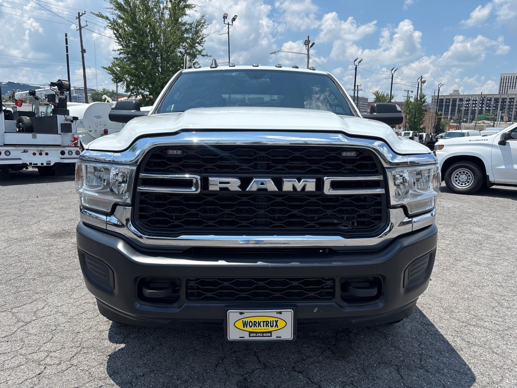 2022 RAM 3500 Image 2