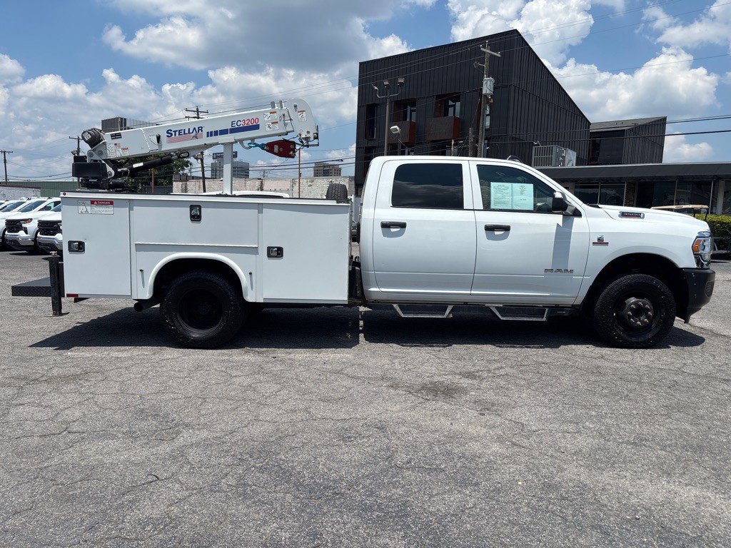 2022 RAM 3500 Image 8