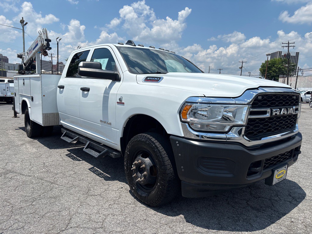 2022 RAM 3500 Image 9