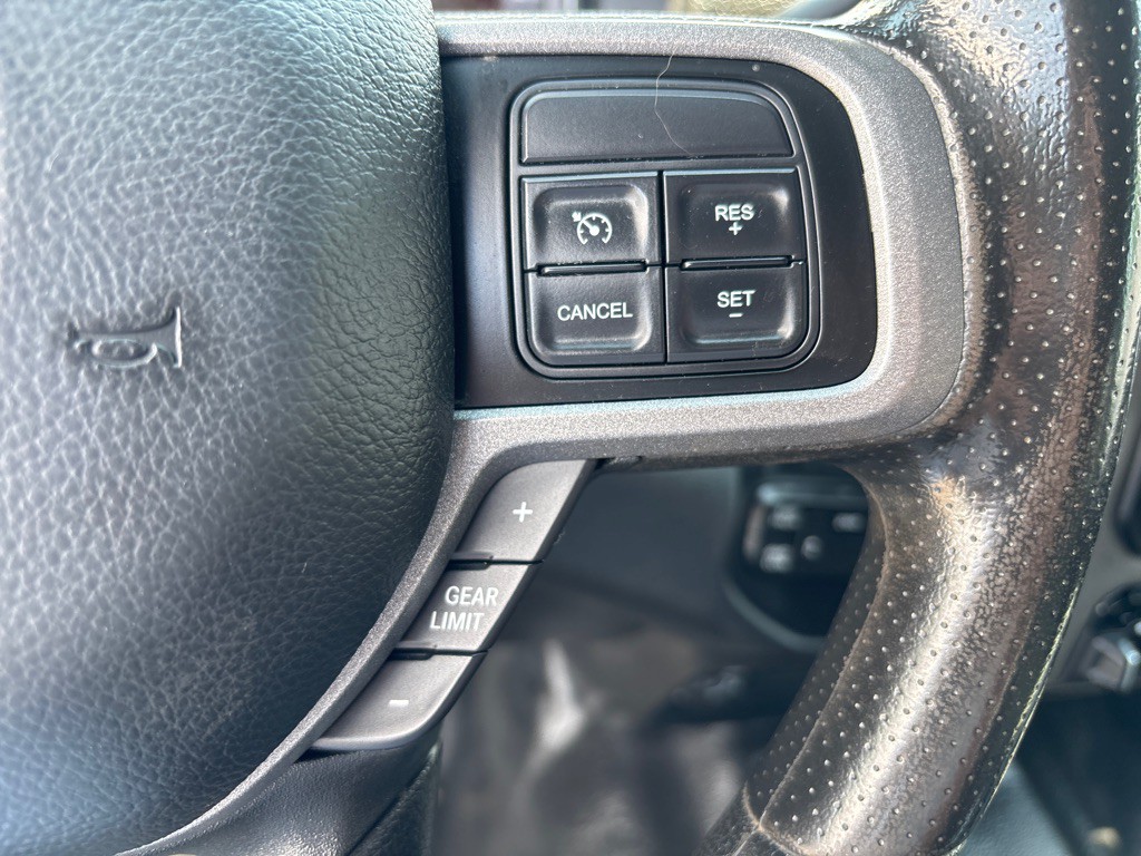 2022 RAM 3500 Image 15