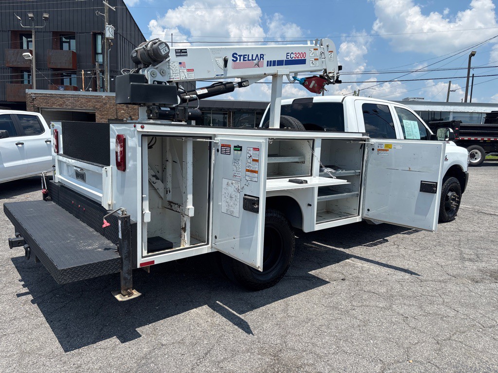 2022 RAM 3500 Image 25