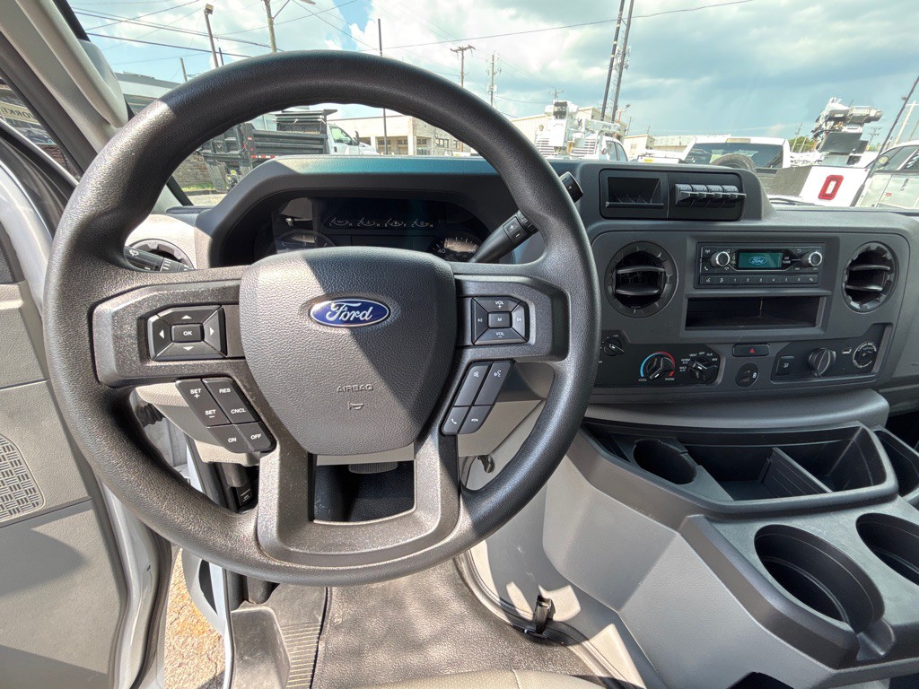 2023 Ford E-350 Image 11