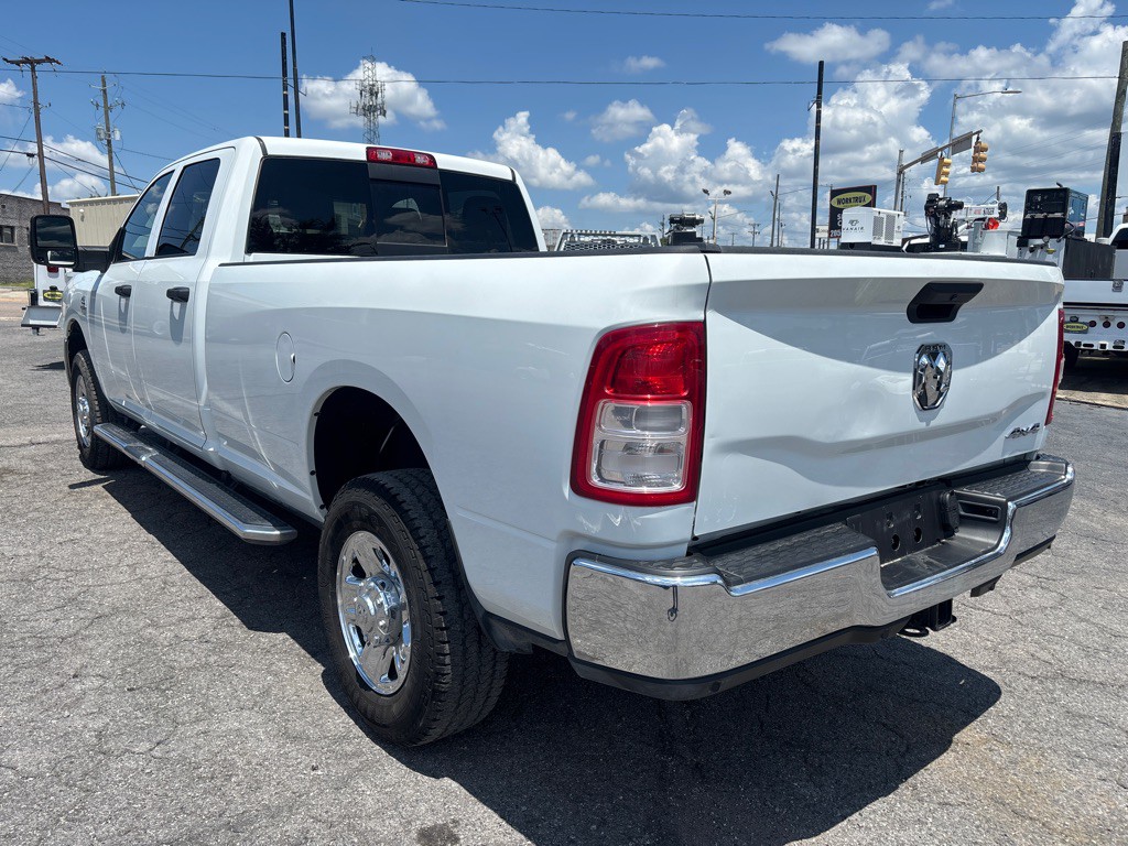 2024 RAM 2500 Image 3