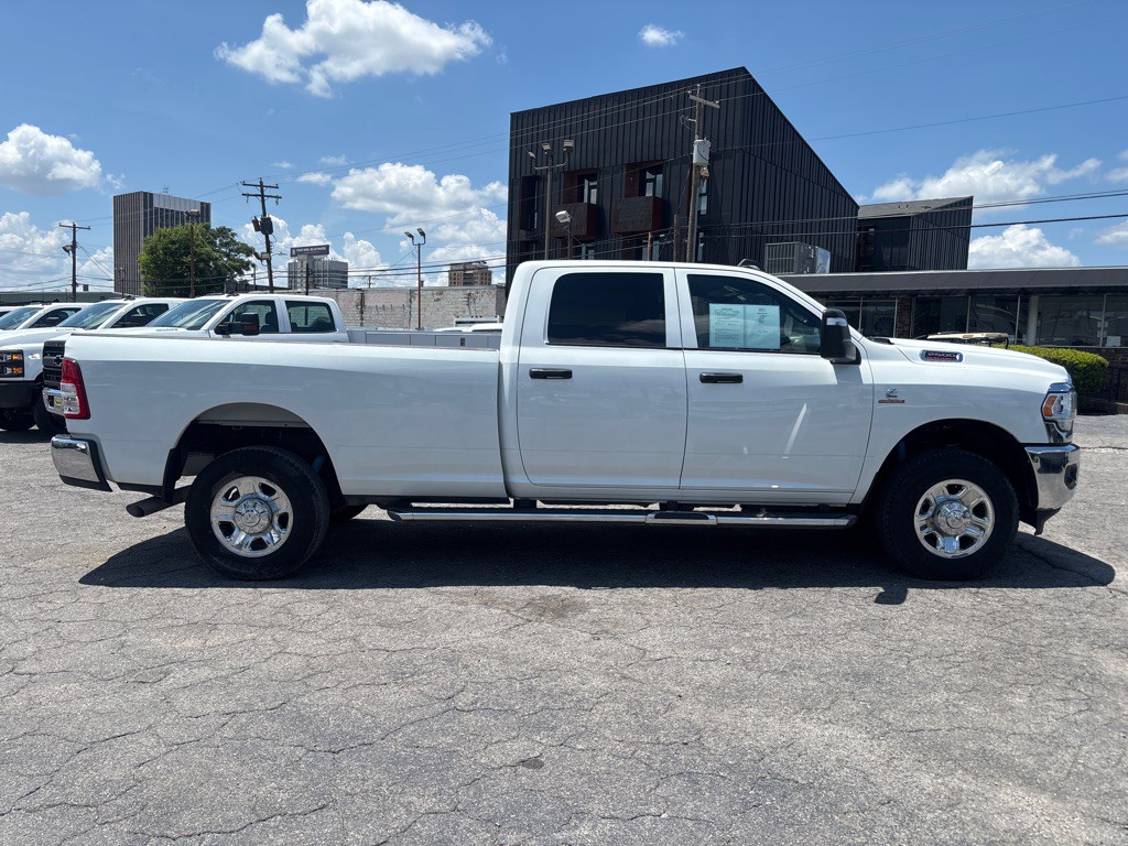 2024 RAM 2500 Image 6