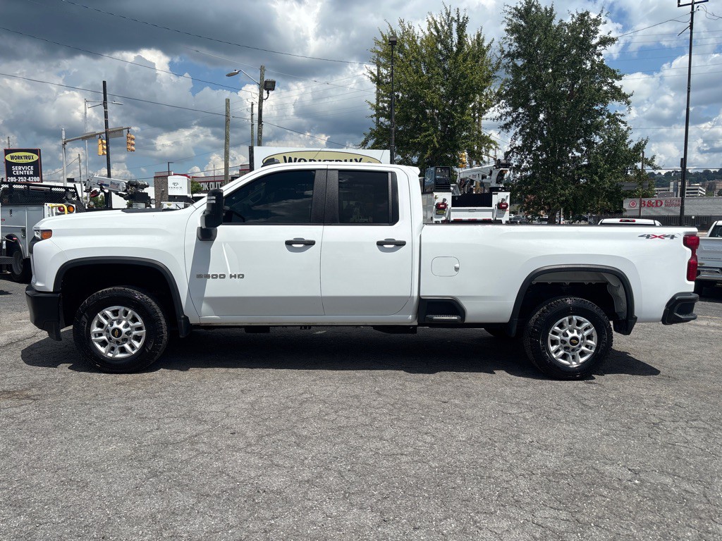 2022 Chevrolet C/K 2500 Image 2