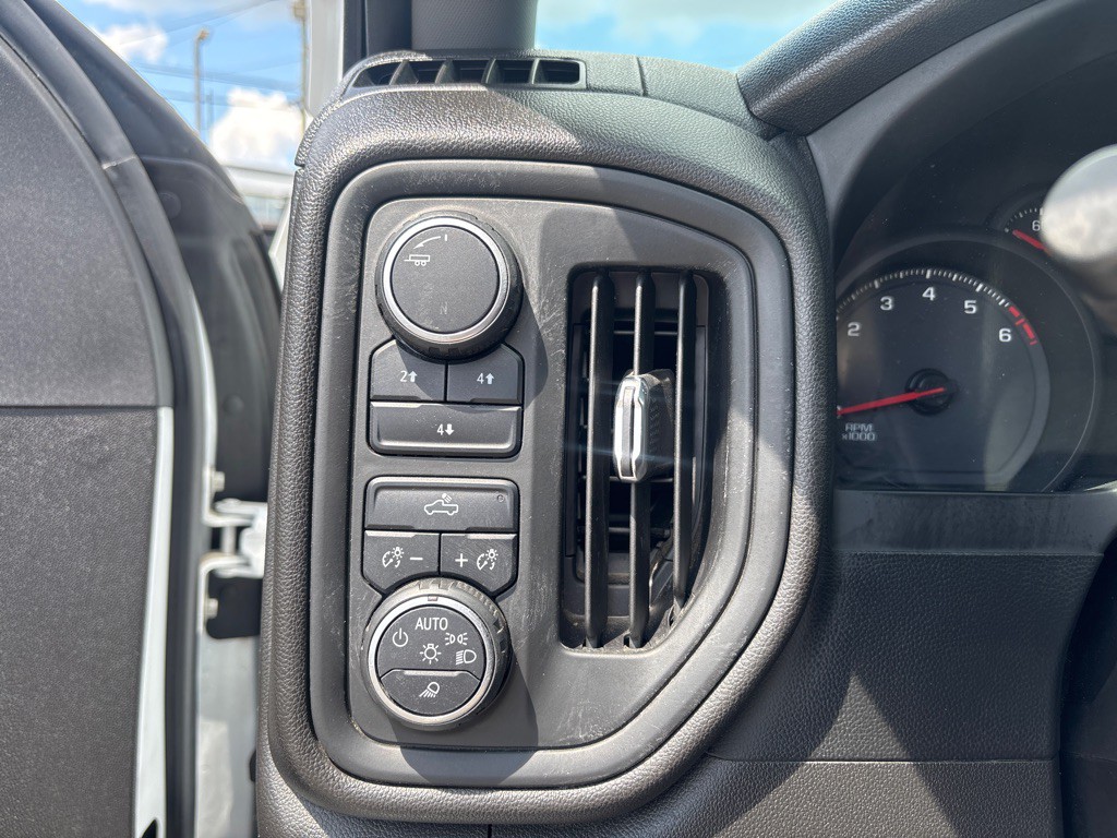 2022 Chevrolet C/K 2500 Image 13