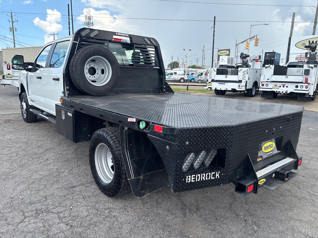 2023 Ford F-350 Image 3