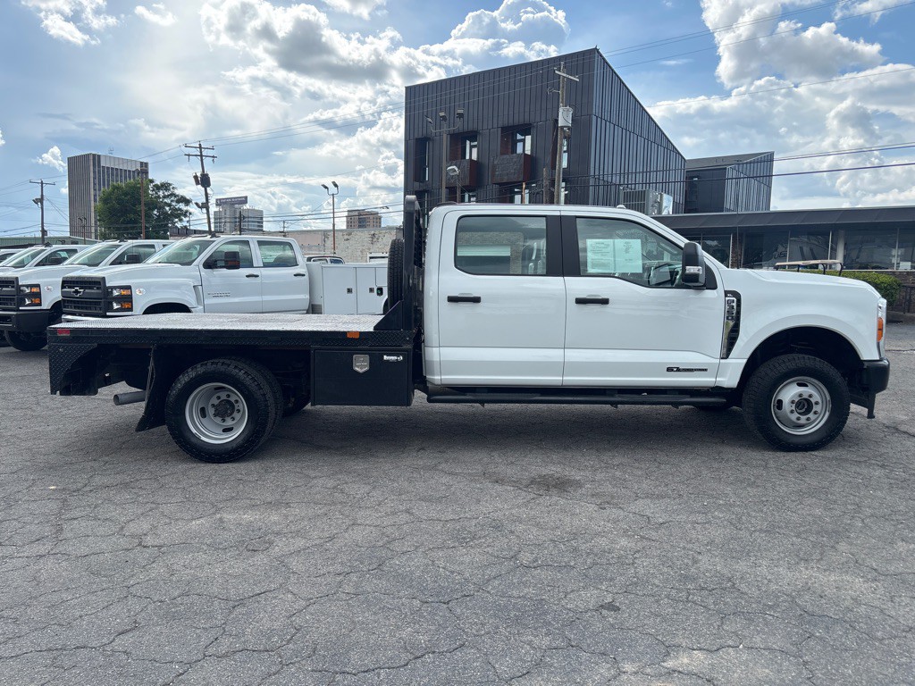 2023 Ford F-350 Image 6