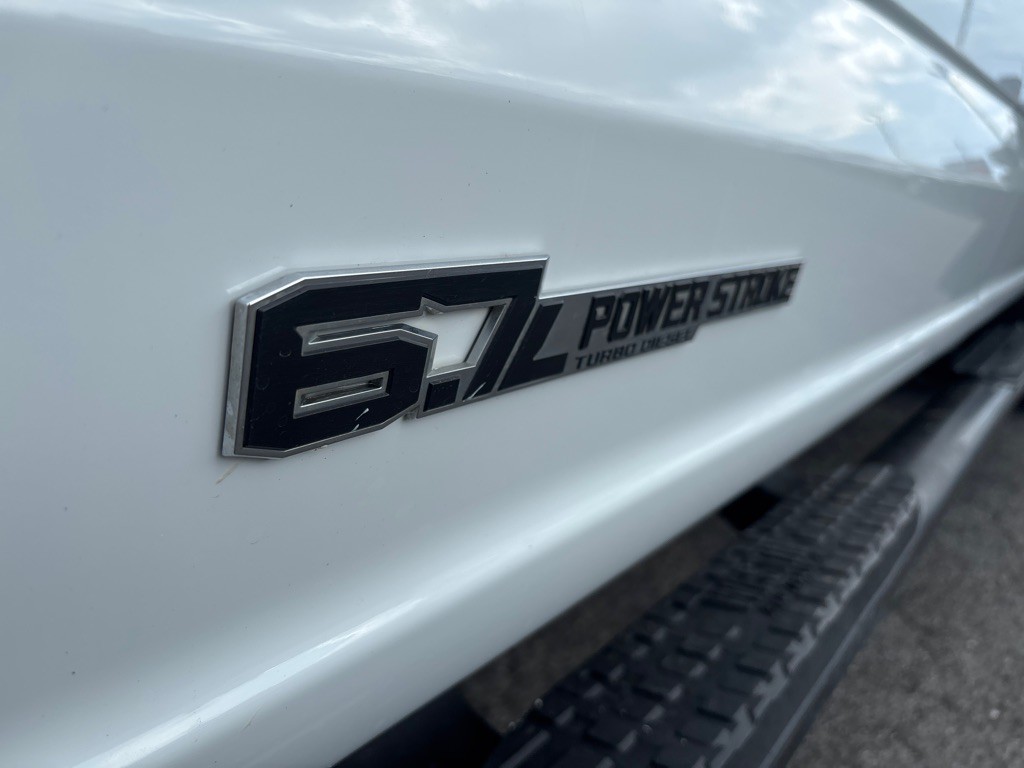 2023 Ford F-350 Image 9