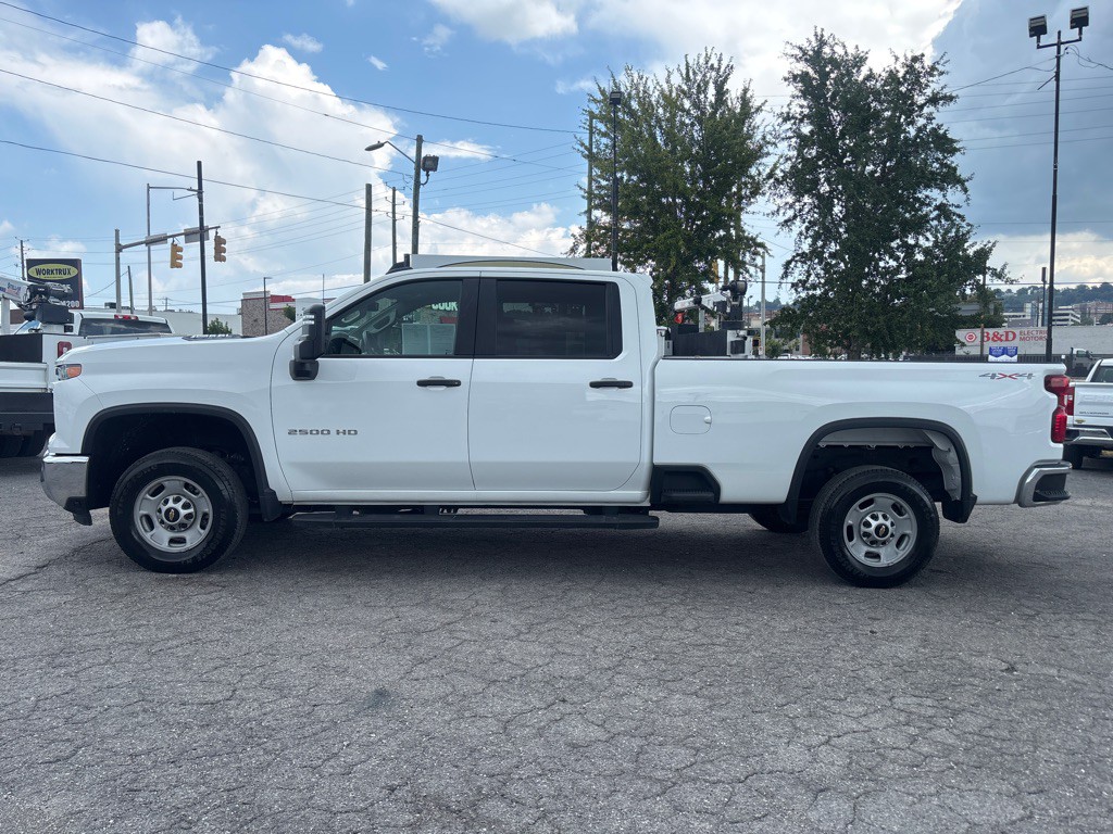 2024 Chevrolet C/K 2500 Image 2
