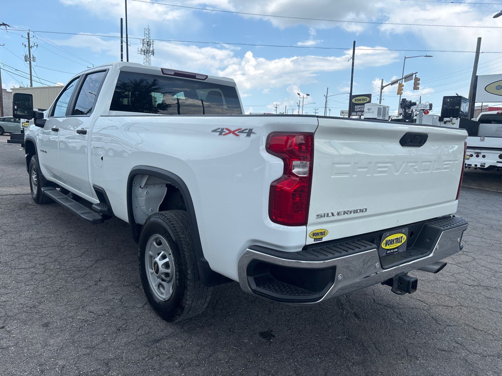 2024 Chevrolet C/K 2500 Image 3