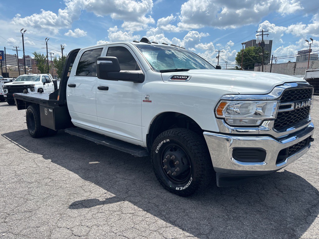 2024 RAM 3500 Image 2