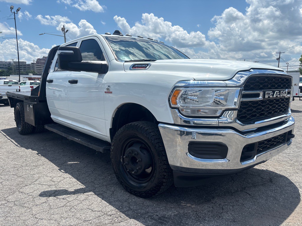 2024 RAM 3500 Image 9