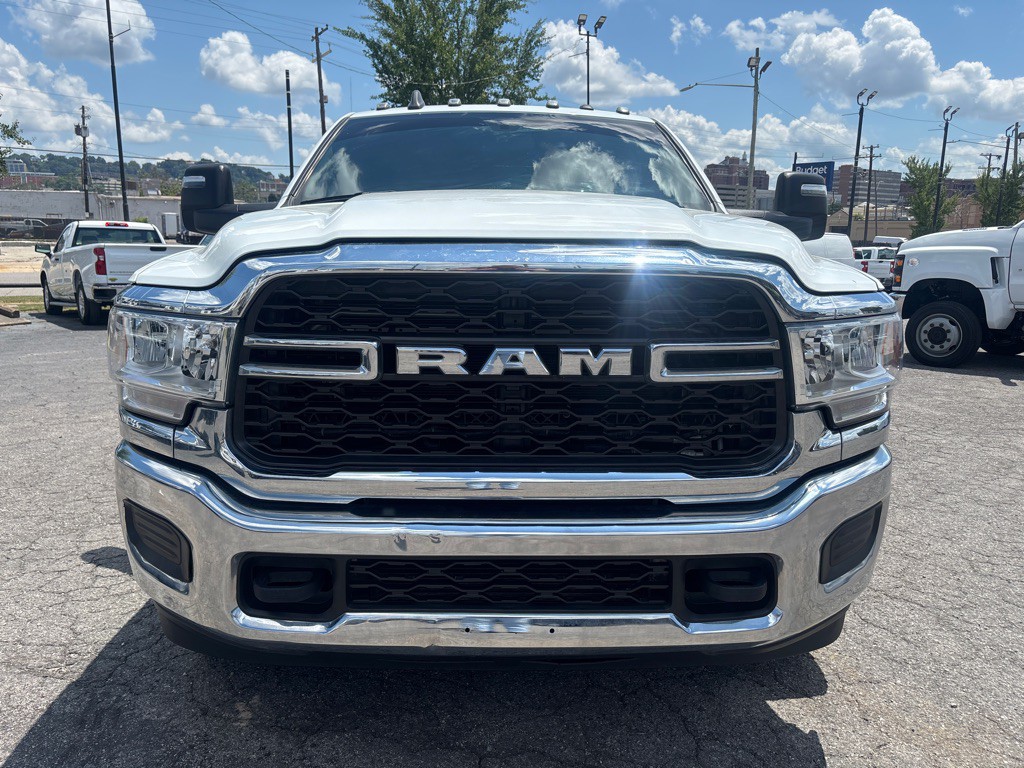 2024 RAM 3500 Image 10