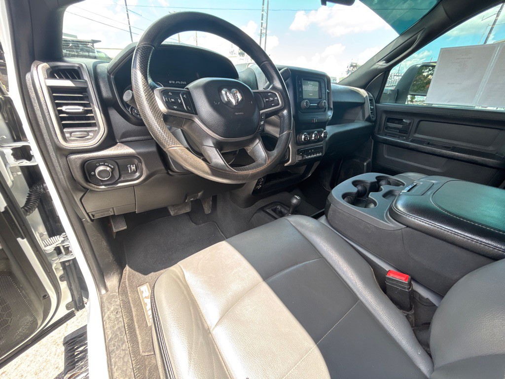 2024 RAM 3500 Image 12