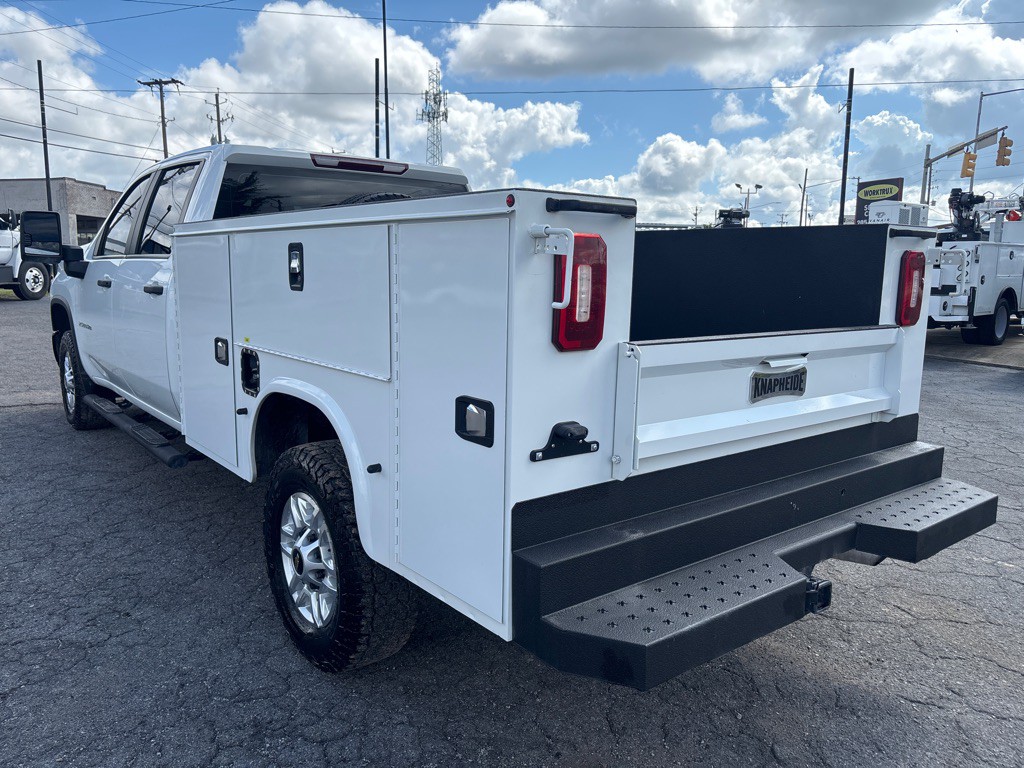 2024 Chevrolet Silverado 1500 Image 3