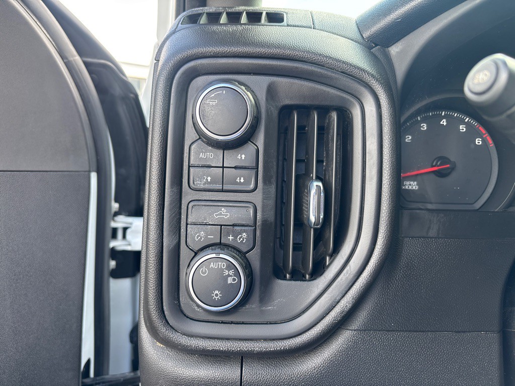 2024 Chevrolet Silverado 1500 Image 14