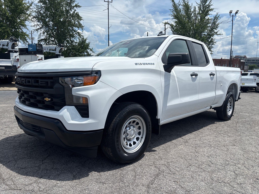2024 Chevrolet Silverado 1500 Image 1