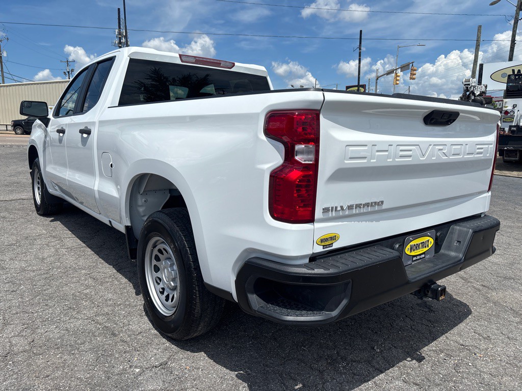 2024 Chevrolet Silverado 1500 Image 3