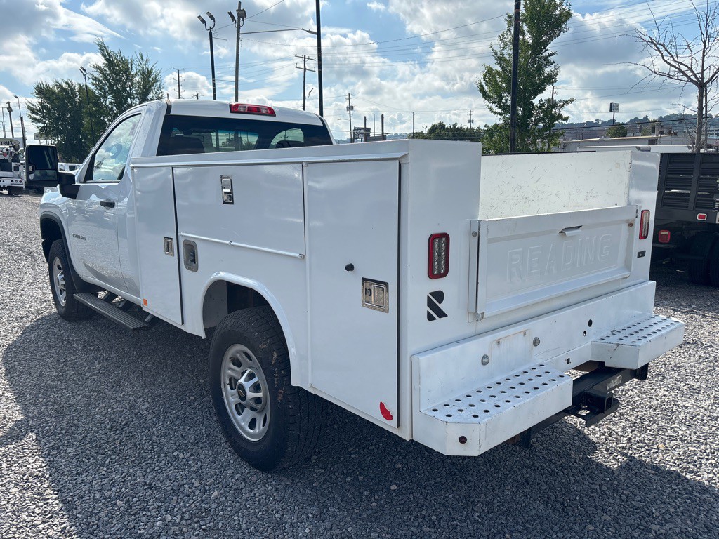 2022 Chevrolet Silverado 1500 Image 2