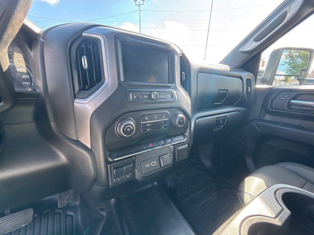 2022 Chevrolet Silverado 1500 Image 18