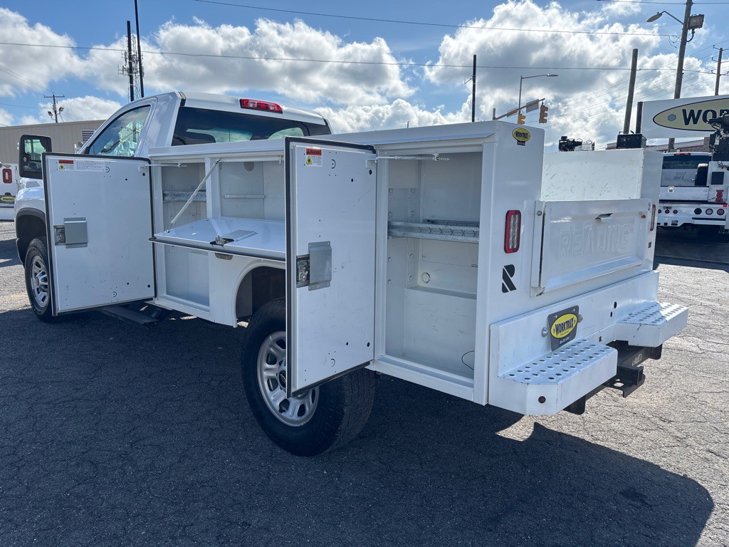 2022 Chevrolet C/K 3500 Image 21