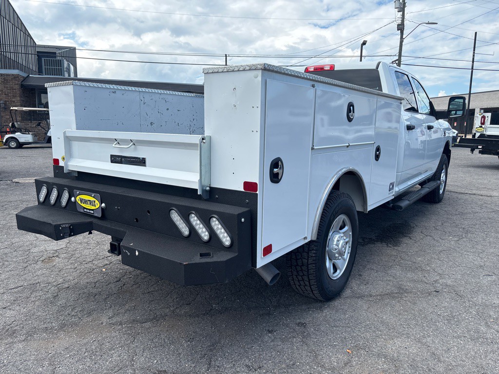 2023 RAM 3500 Image 5