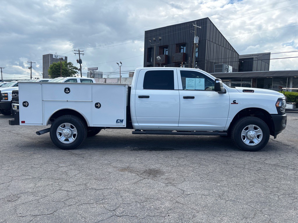 2023 RAM 3500 Image 6