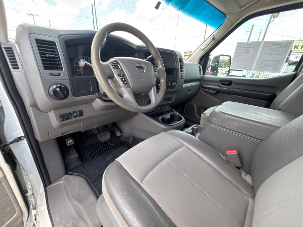 2019 Nissan NV Image 9