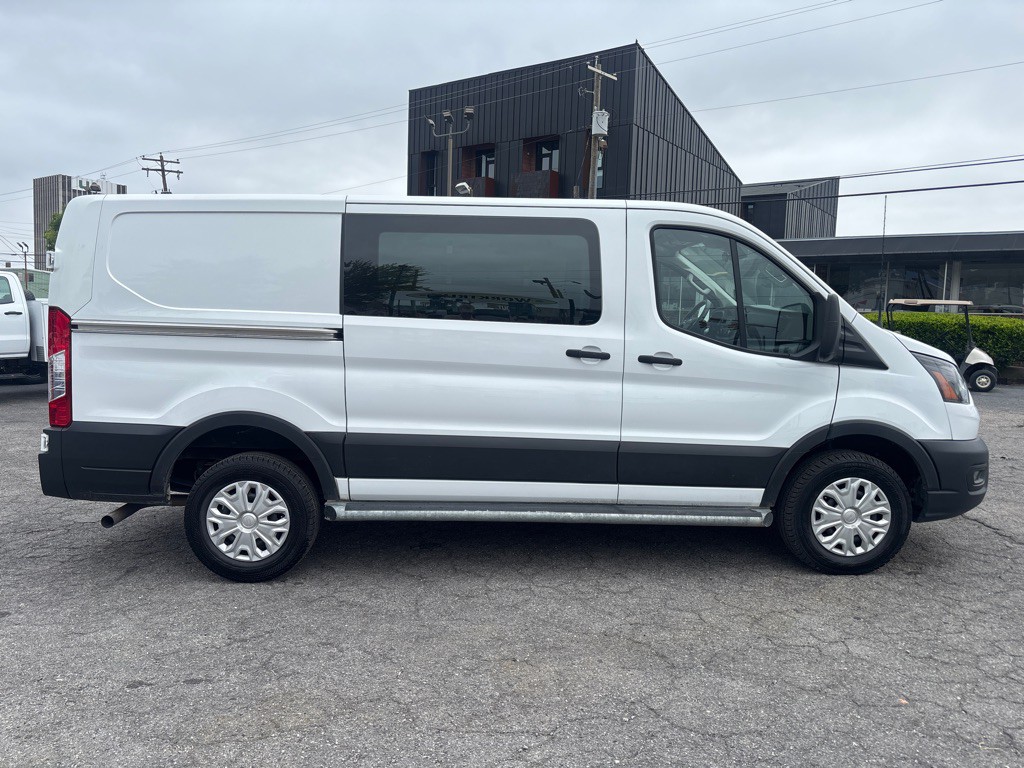 2023 Ford T250 Image 6